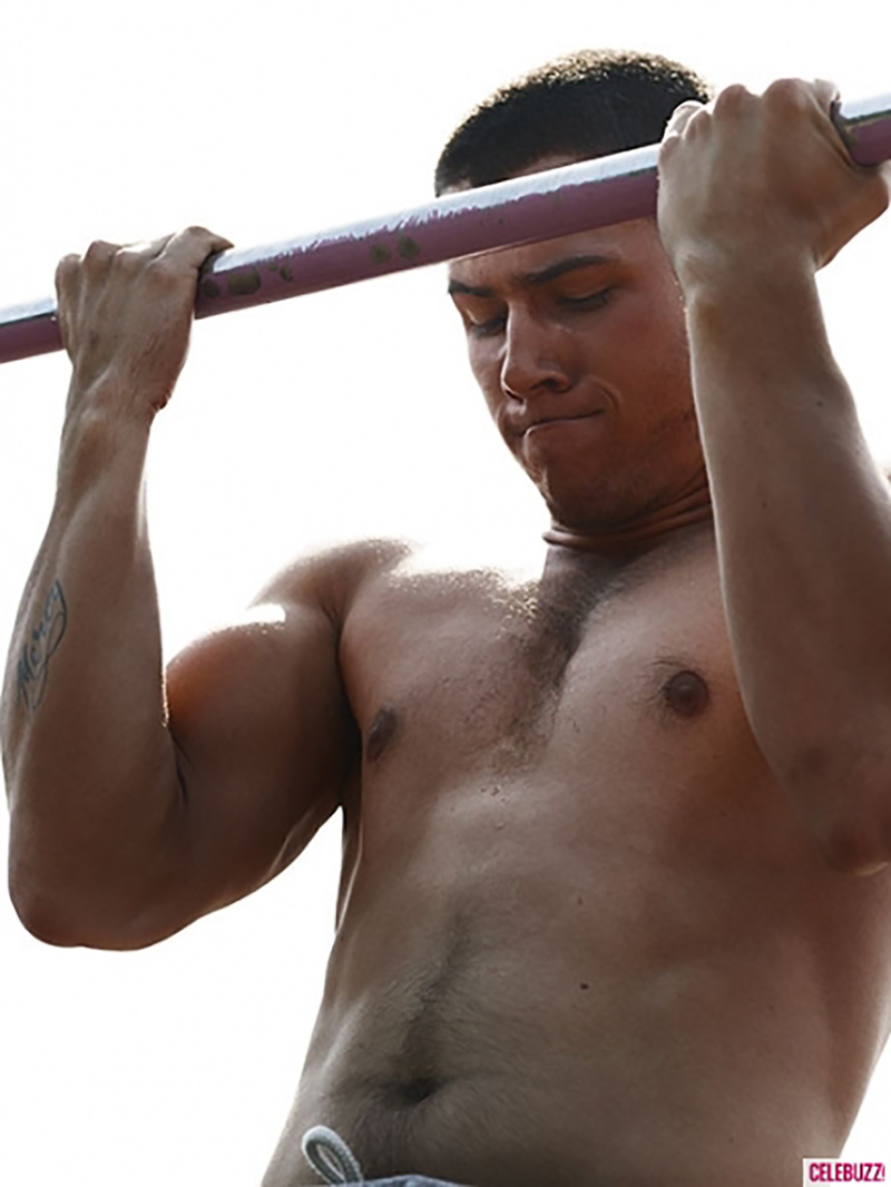 Illustration for article titled Nick Jonas Removes Clothes, Bares Butt, Reminds Us That God Is Good